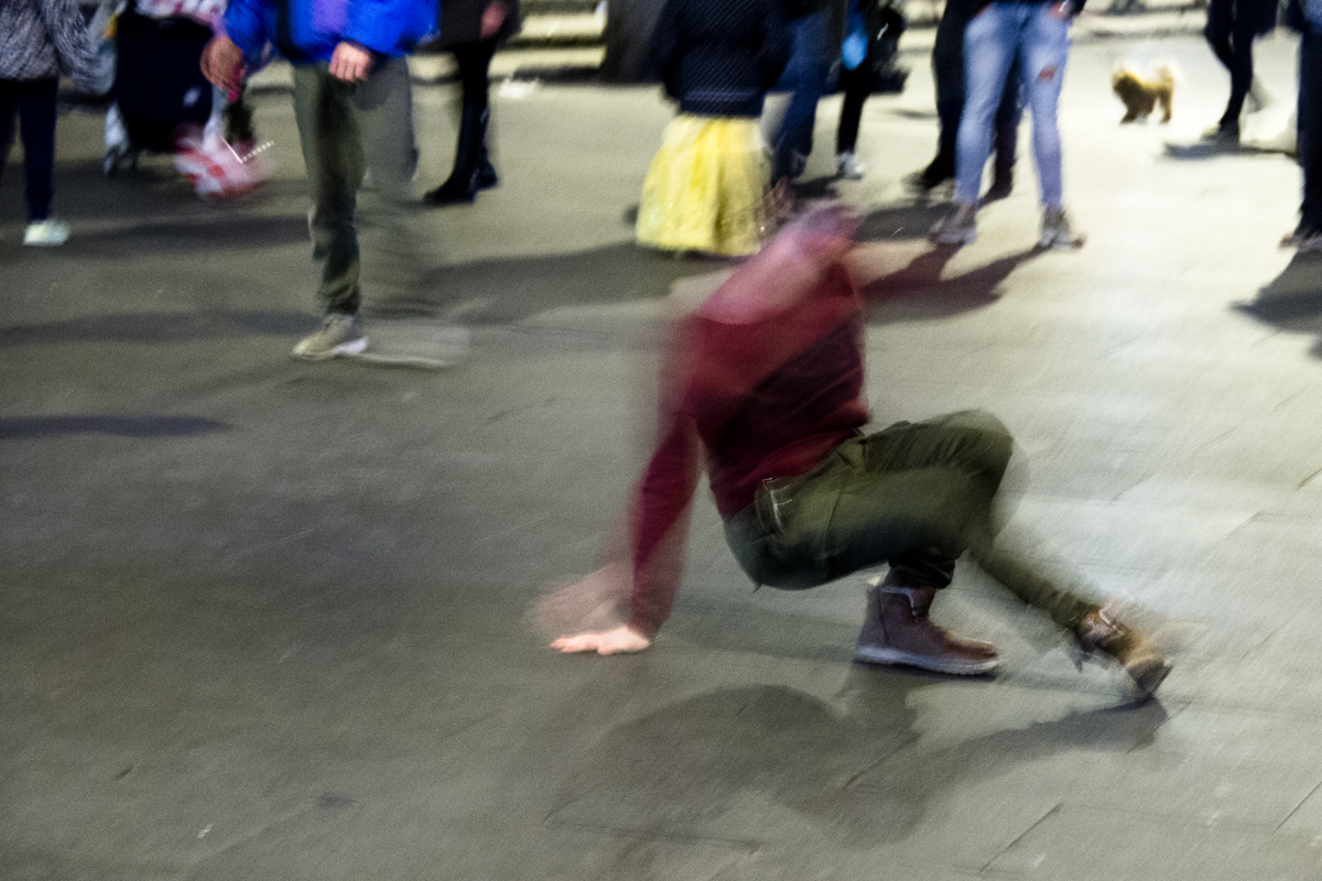 Break Dancer: Piazza di Pietra