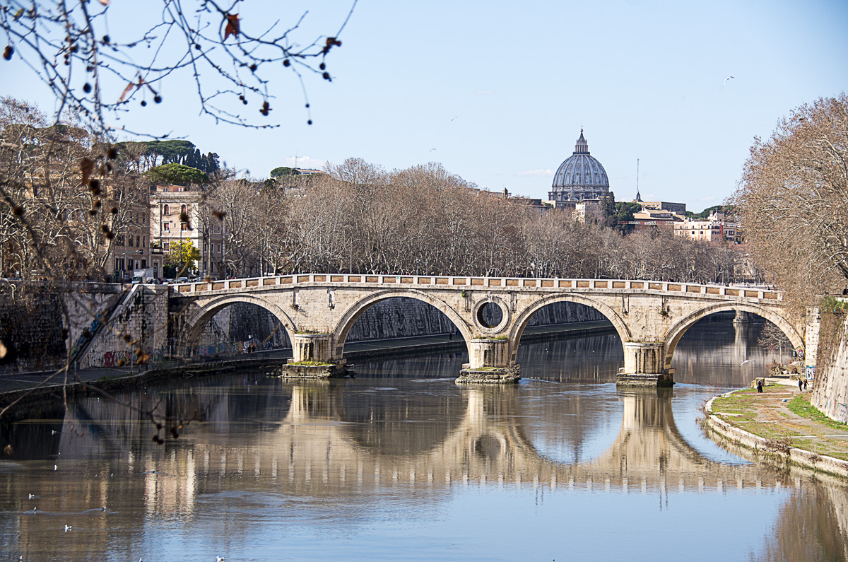 Ponte Sisto Across the Tiber