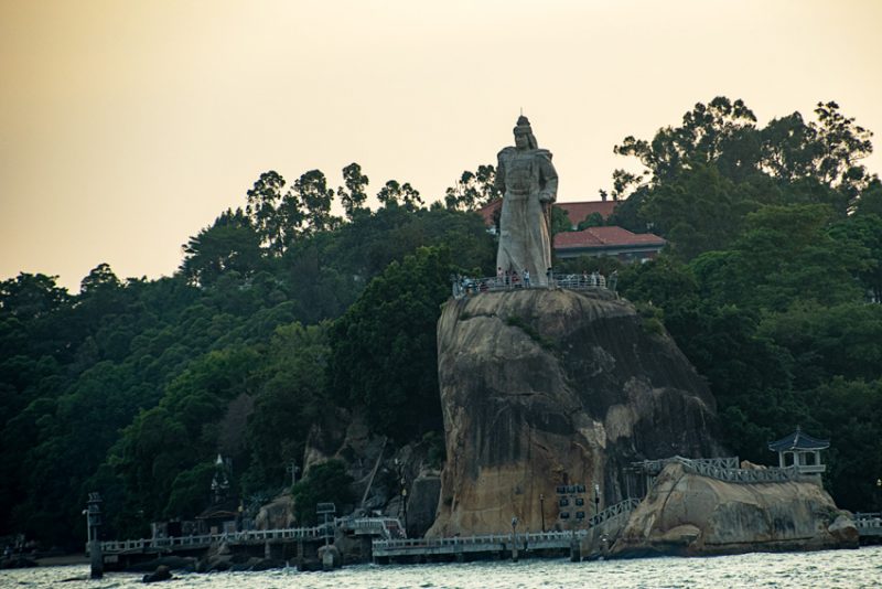 Stone statue of Zheng Chenggong on Gulangyu Island, Xiamen